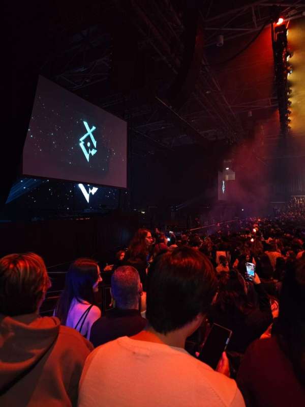 Zénith Paris, section: J, row: 10, seat: 3