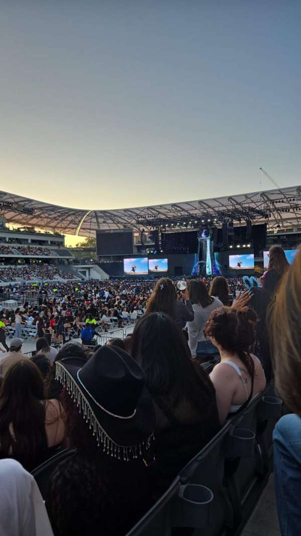 BMO Stadium, section: 117, row: K, seat: 24
