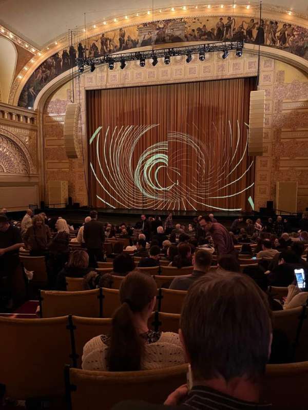 Auditorium Theatre, section: Orchestra RC, row: Y, seat: 214