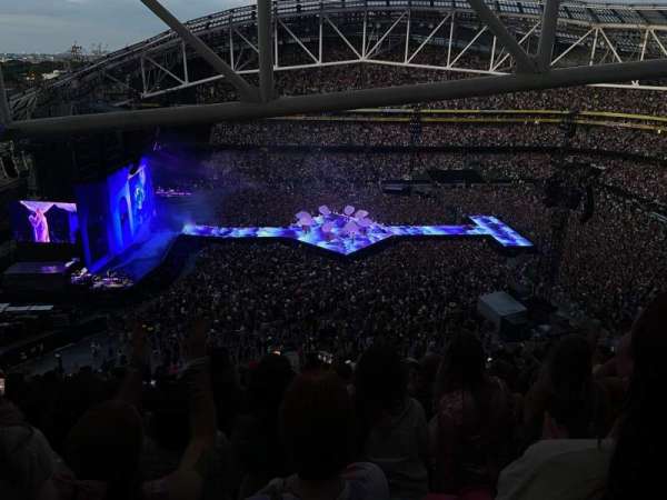 Aviva Stadium, section: 527, row: Y, seat: 4