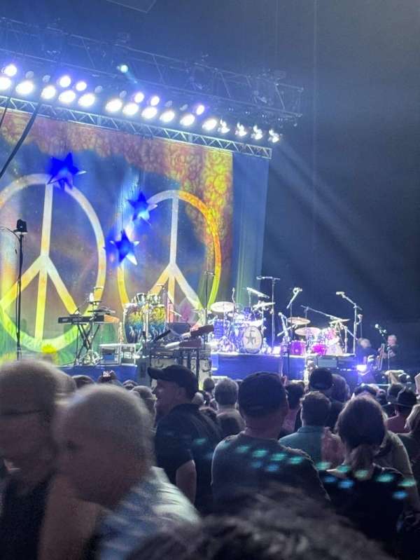 Hartford Healthcare Amphitheatre, section: 105, row: 4, seat: 20,21