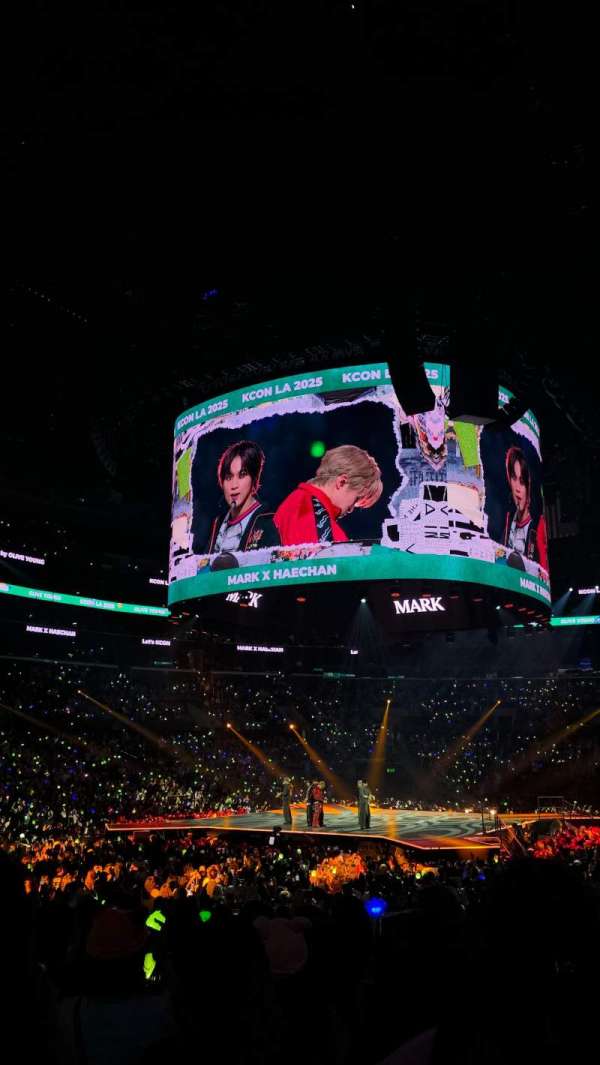 Crypto.com Arena, section: 105, row: 14, seat: 7