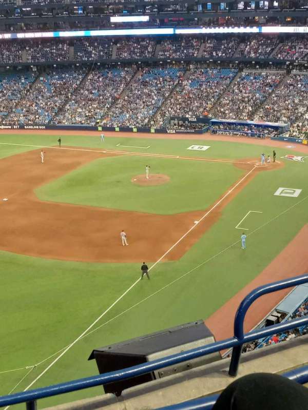 Rogers Centre, section: 537, row: 3, seat: 1