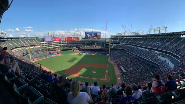 Globe Life Park in Arlington, section: 322, row: 18, seat: 15