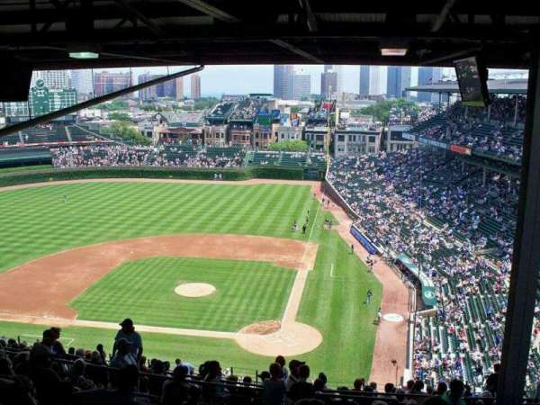 Wrigley Field, section: 414L, row: 6, seat: 5