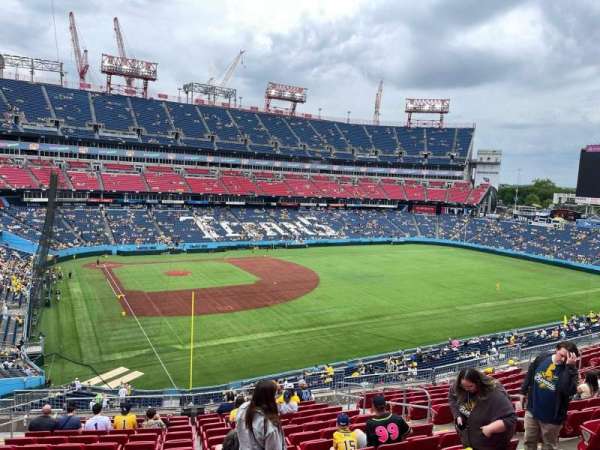 Nissan Stadium, section: 240, row: Q, seat: 9