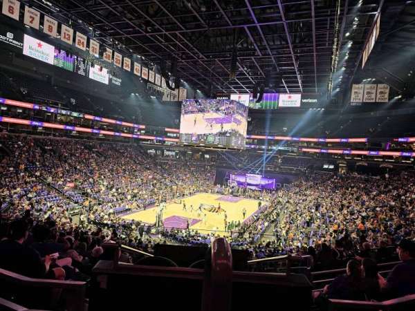 Mortgage Matchup Center, section: 107, row: 28, seat: 2