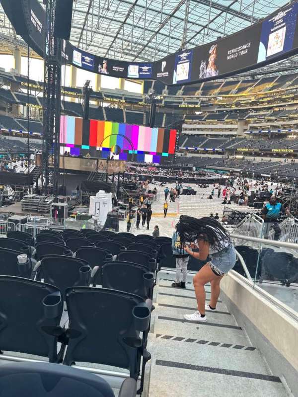 SoFi Stadium, section: 119, row: 9, seat: 5