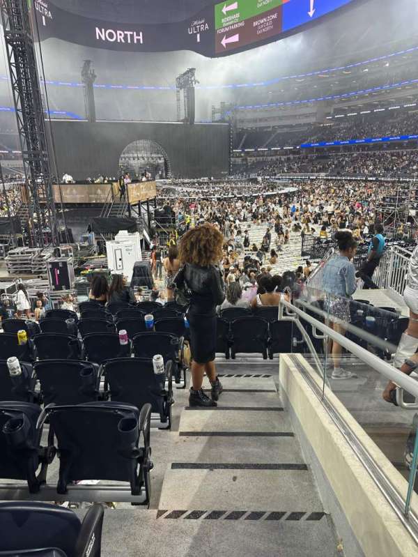 SoFi Stadium, section: 119, row: 9, seat: 5