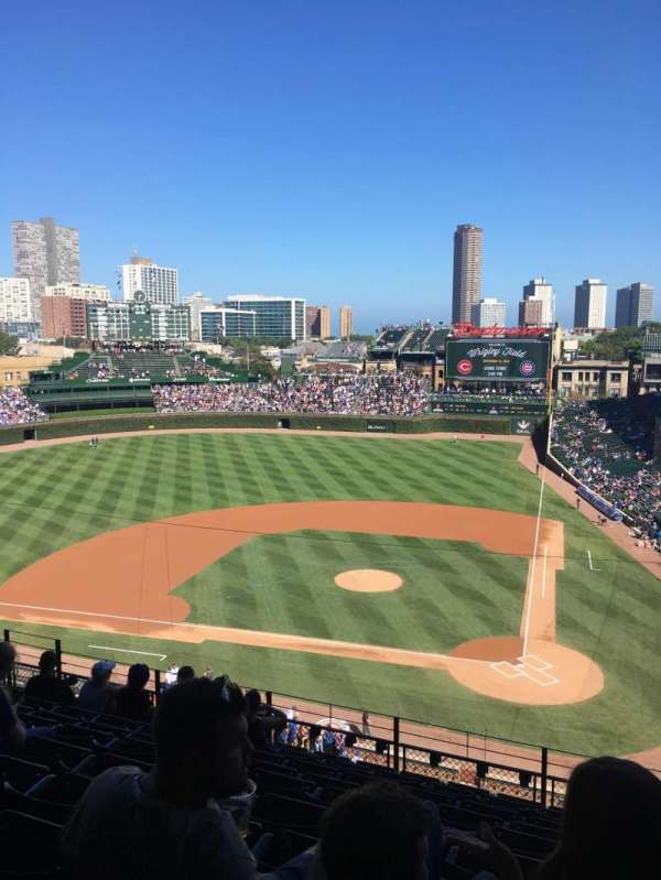 Wrigley Field, section: 313L, row: 10, seat: 15
