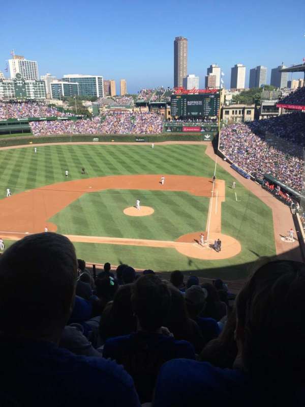 Wrigley Field, section: 313L, row: 10, seat: 15