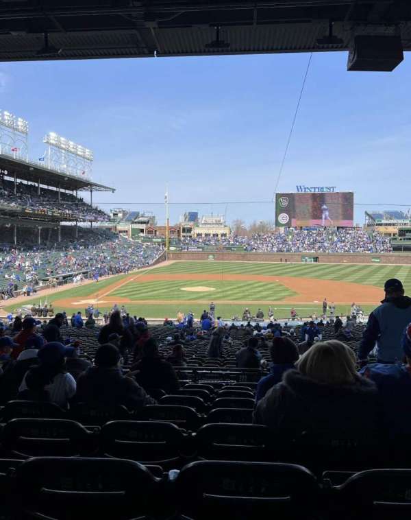 Wrigley Field, section: 222, row: 9, seat: 22