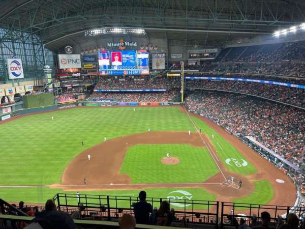 Daikin Park, section: 414, row: 2, seat: 8