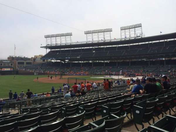 Wrigley Field, section: 106, row: 14, seat: 105