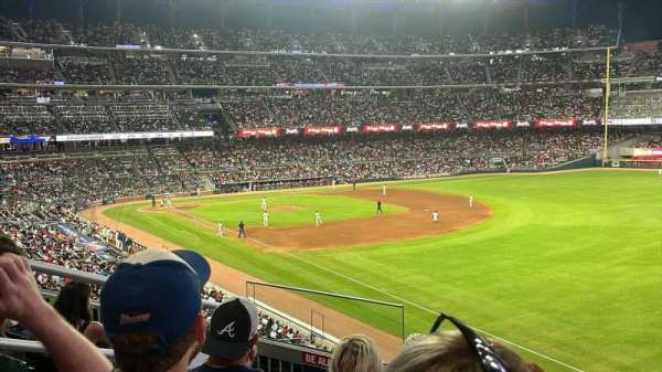 Truist Park, section: 212, row: 4, seat: 17