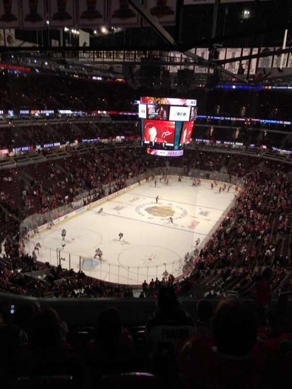United Center, section: 324, row: 8, seat: 3