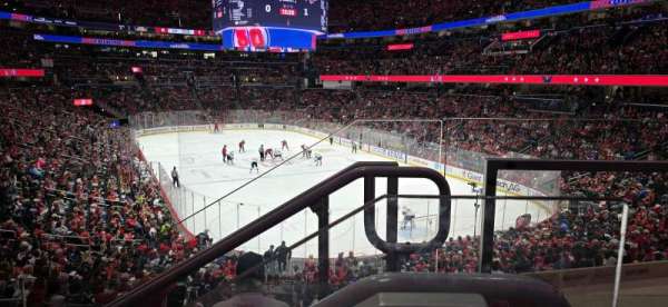 Capital One Arena, section: 104, row: V, seat: 9