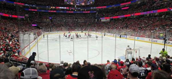 Capital One Arena, section: 104, row: L, seat: 13