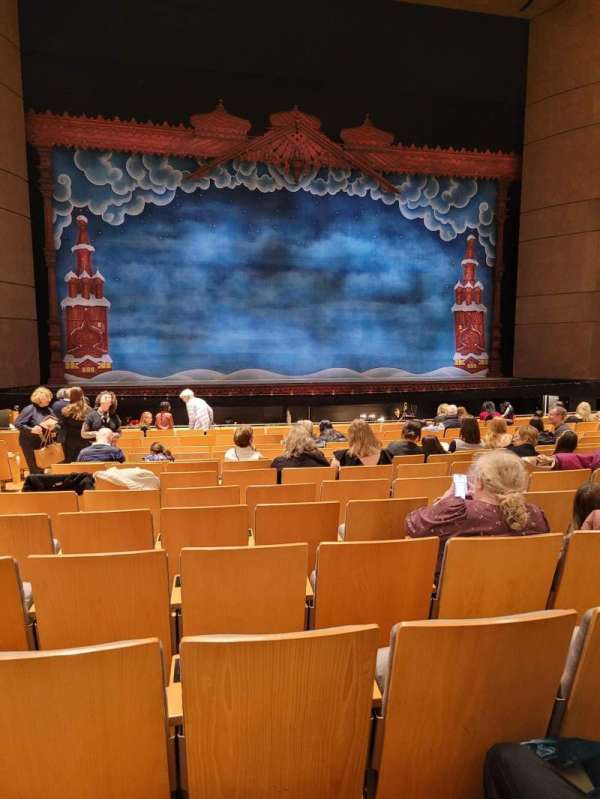 Four Seasons Centre, section: Orchestra, row: Q, seat: 12