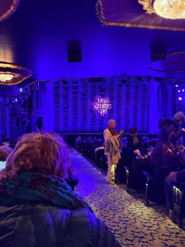 Lunt-Fontanne Theatre, section: Orchestra L, row: V, seat: 1