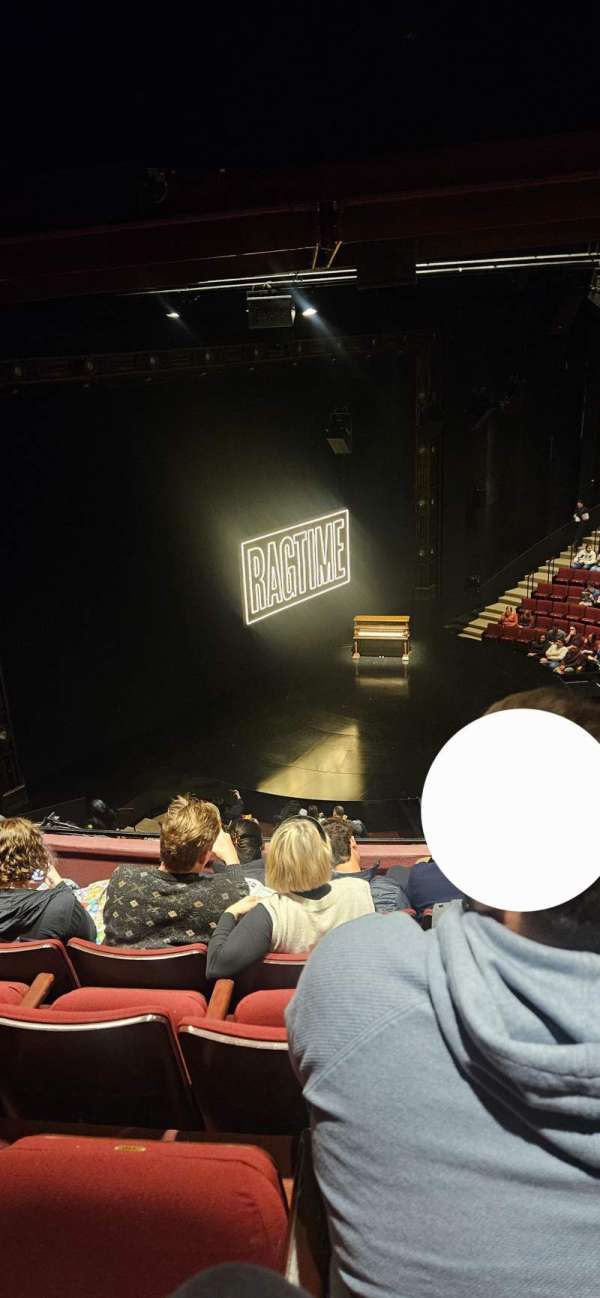 Vivian Beaumont Theater, section: Loge L, row: E, seat: 109