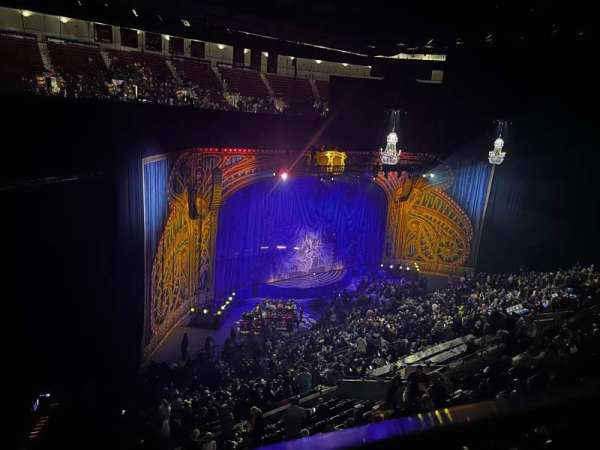 Moda Center, section: 320, row: A, seat: 3