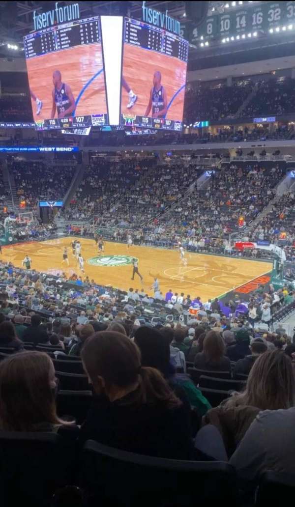 Fiserv Forum, section: 115, row: 21, seat: 8