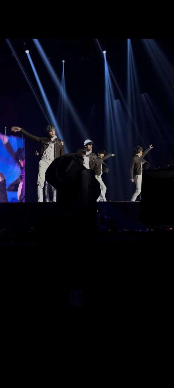 Allstate Arena, section: Ga floor, row: 1, seat: Na