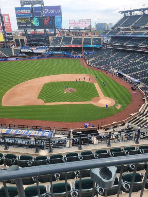Citi Field, section: 420, row: 4, seat: 10
