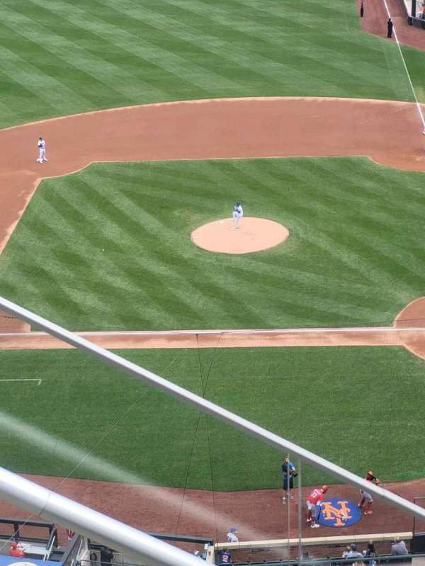 Citi Field, section: 519, row: 1, seat: 22