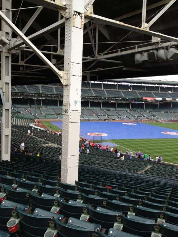 Wrigley Field, section: 231, row: 27, seat: 21