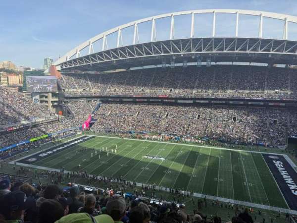 Lumen Field, section: 333, row: N, seat: 17