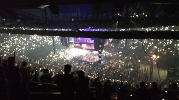 Kia Forum, section: 213, row: 22