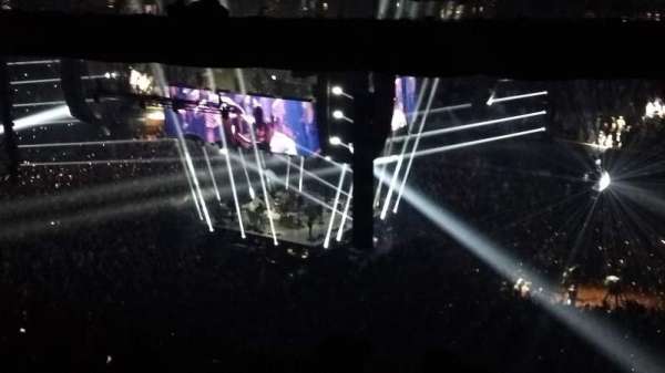 Kia Forum, section: 213, row: 22