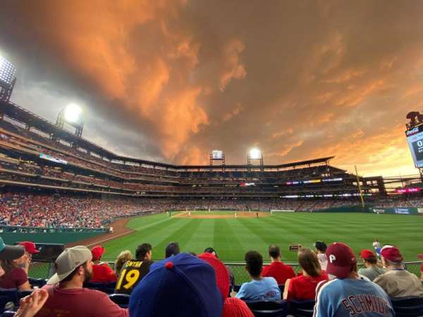 Citizens Bank Park, section: 105, row: 5, seat: 14
