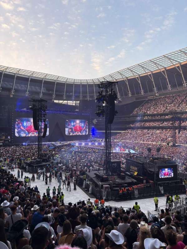 Tottenham Hotspur Stadium, section: 259, row: 23, seat: 381