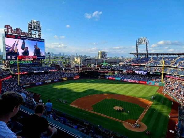 Citizens Bank Park, section: 423, row: 3, seat: 10