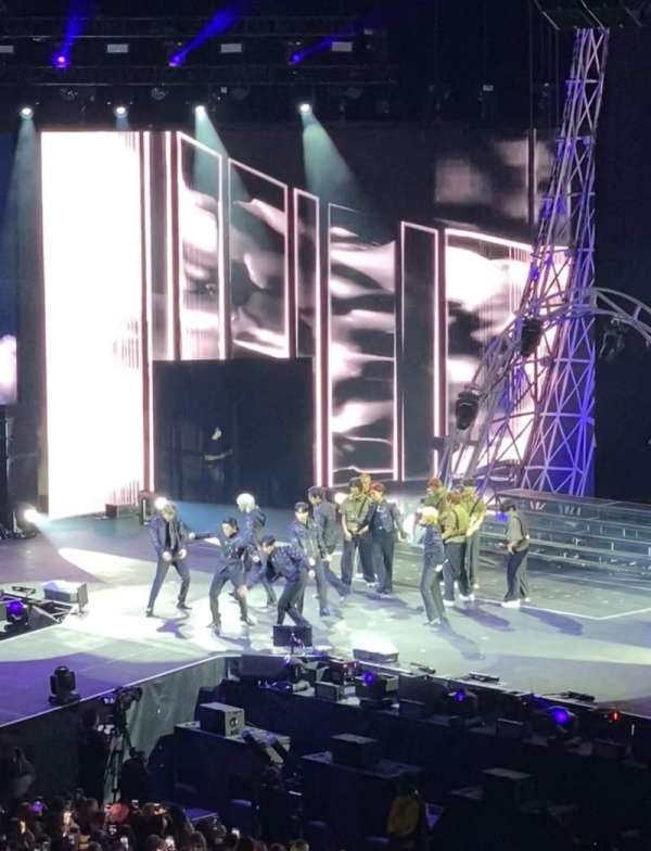 AO Arena, section: 113, row: V, seat: 29