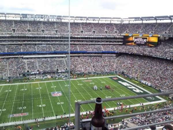 MetLife Stadium, section: 339, row: 5, seat: 18
