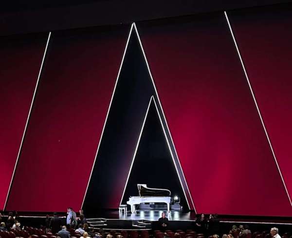 The Colosseum At Caesars Palace, section: 203, row: J, seat: 323