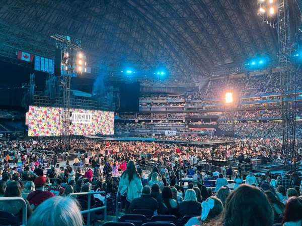 Rogers Centre, section: 132, row: 22, seat: 11