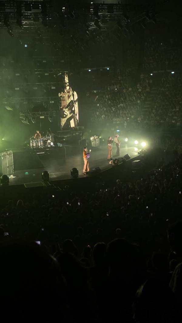 Unipol Forum, section: B6, row: 8, seat: 4
