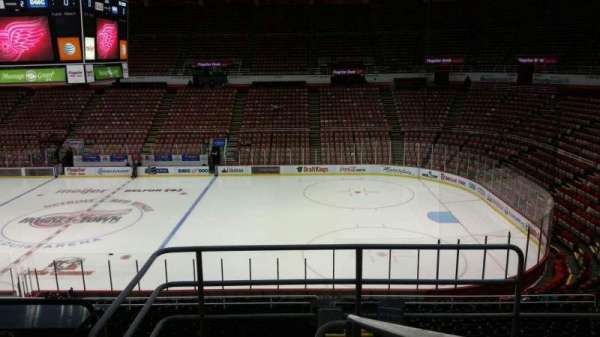 Joe Louis Arena, section: 206, row: 5, seat: 1