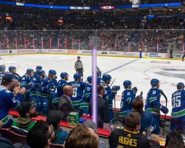 Rogers Arena, section: 117, row: 6, seat: 1