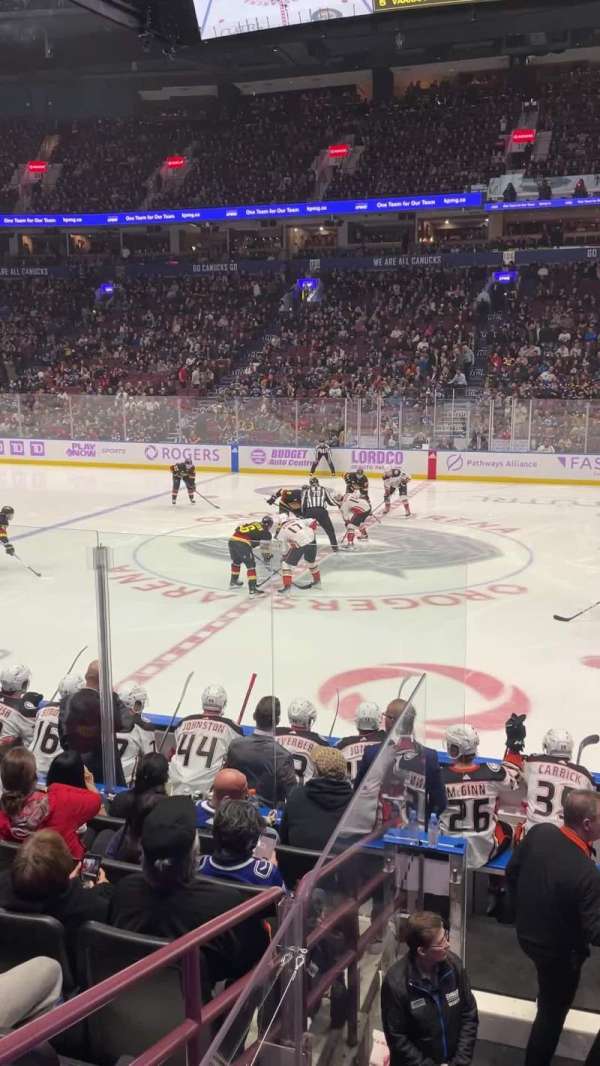 Rogers Arena, section: 116, row: 9, seat: 109