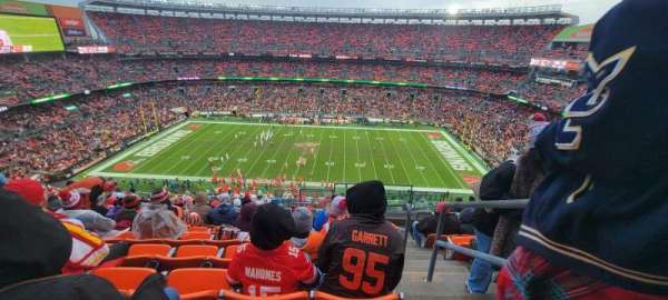 Huntington Bank Field, section: 506, row: 16, seat: 10