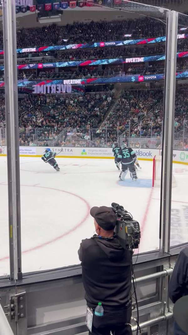 Climate Pledge Arena, section: 11, row: C, seat: 1