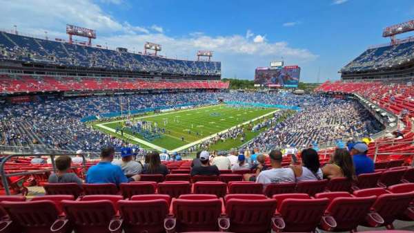 Nissan Stadium, section: 220, row: M, seat: 11