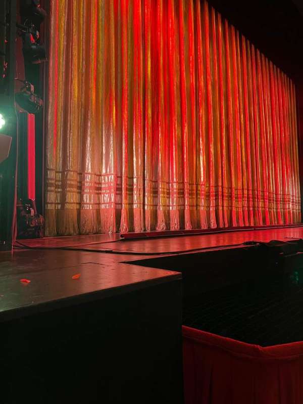 Cadillac Palace Theater, section: Orchestra L, row: A, seat: 7