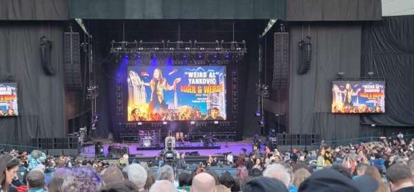 Shoreline Amphitheatre, section: 202, row: R, seat: 32